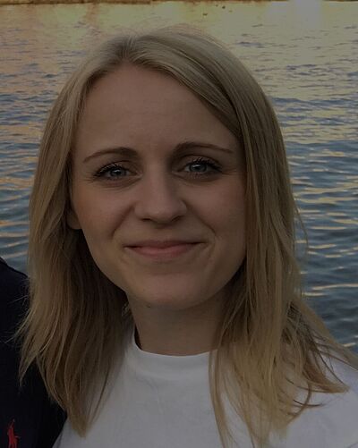 Jeg finder løbende materiale fra studiet frem fra gemmerne.