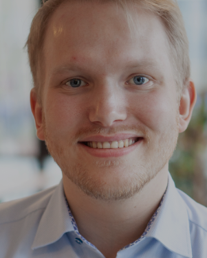 Jeg startede selvstændigt op sammen med fire studiekammerater.